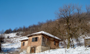 Djerdap National Park - Settlements in the hills around the Danube