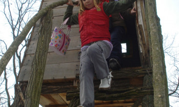 Biljana Latić / Vojvodinašume - School children on a hunting tower